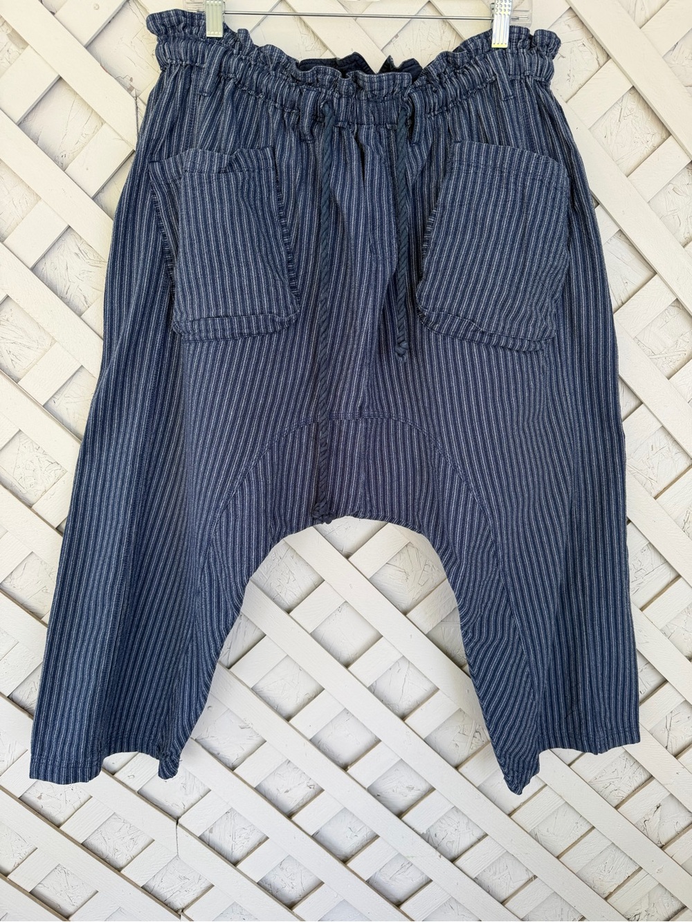 Free People Runyon Harem Pants Striped Drawstring
Small (very oversized)